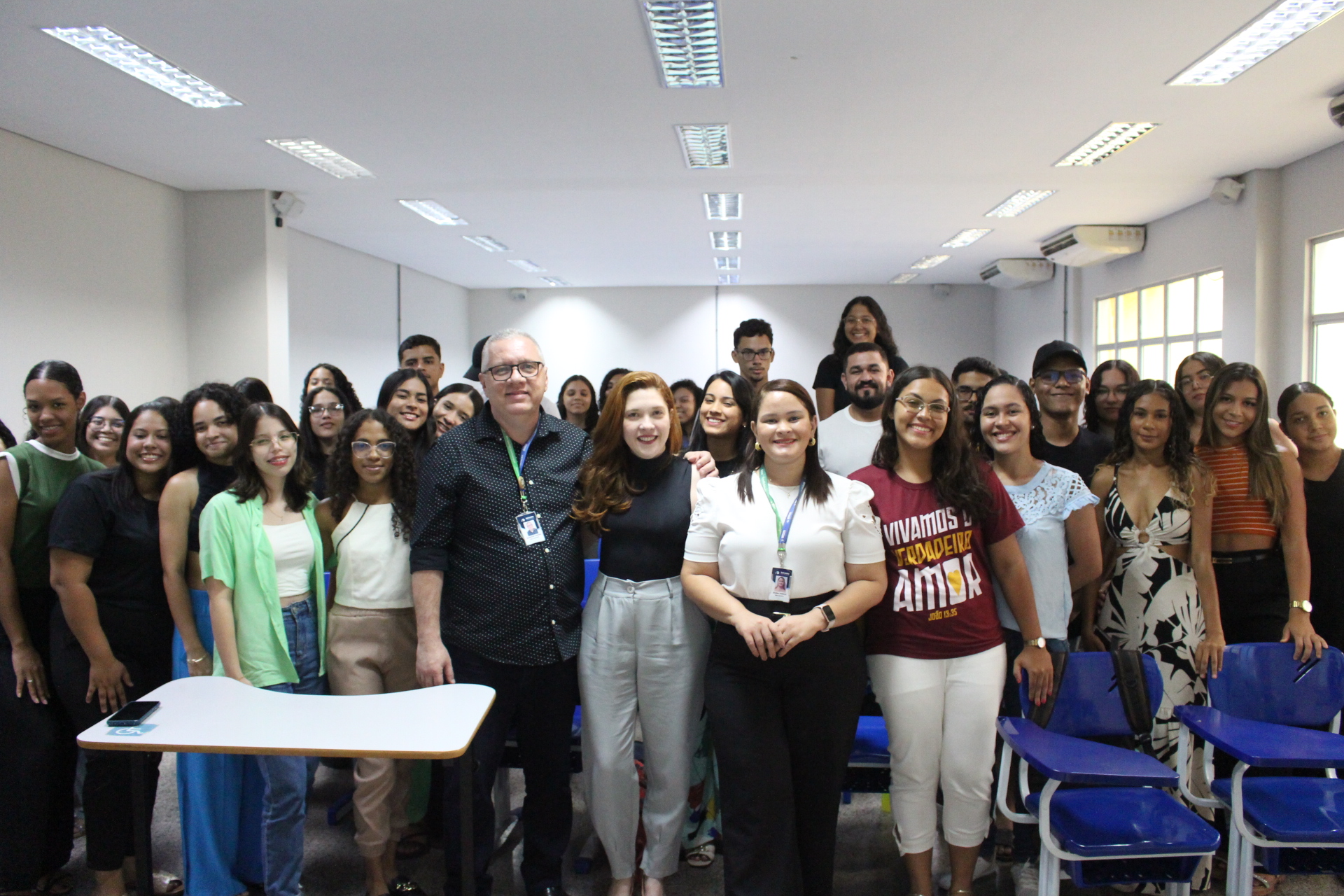 Curso de Biomedicina do UniFacema celebra o Dia do Biomédico com Minicurso sobre o uso da IA na análise de resultados de exames