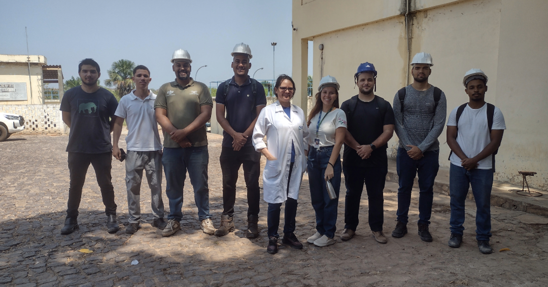 Acadêmicos de Engenharia Civil do UniFacema participaram de aula externa na Estação de Tratamento de Água em Caxias