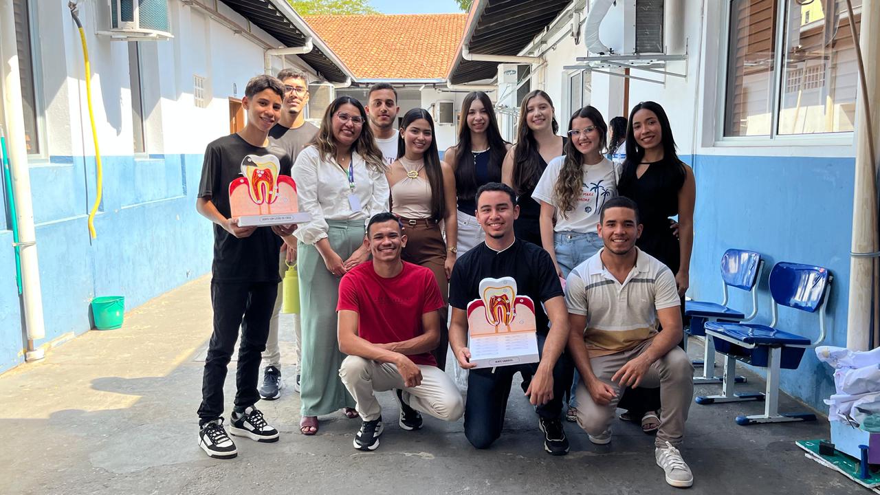 UniFacema Campus Caxias promoveu ação extensionista sobre histologia bucal com acadêmicos do 2º período de Odontologia