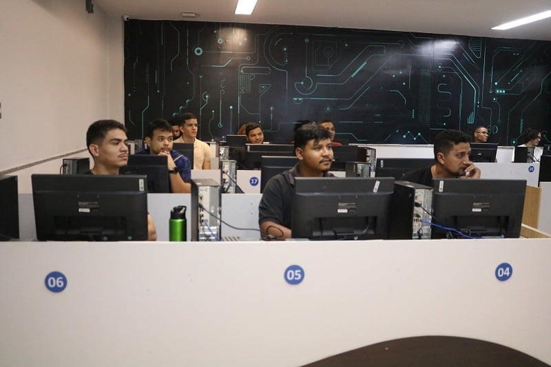 Oficina apresenta fundamentos de processamento de imagens com OpenCV em C no UniFacema Campus Caxias
