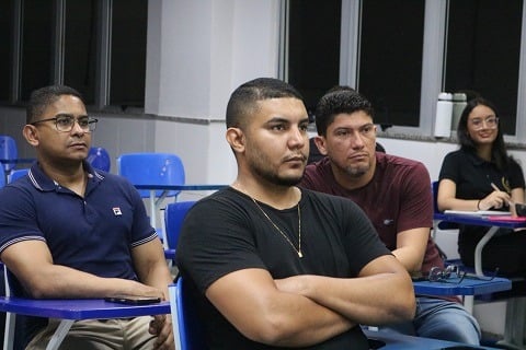 Qualifica Direito promove revisão de conteúdos de Direito Constitucional e Administrativo no Campus Caxias