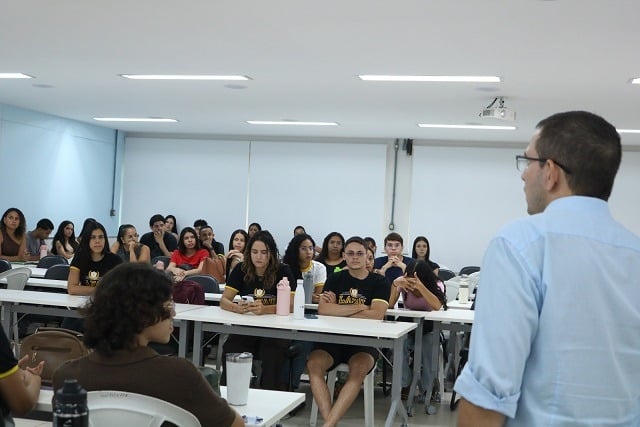 TalkFarma promove discussão sobre medicamentos de alta vigilância e segurança do paciente no UniFacema Campus Caxias